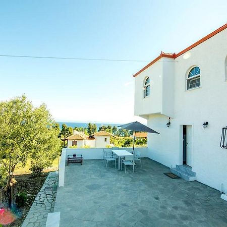 Grande Villa Hanioti Exterior photo