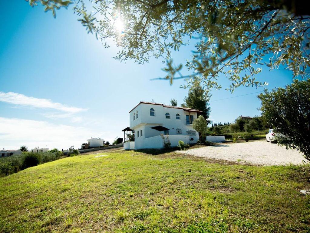 Grande Villa Hanioti Exterior photo